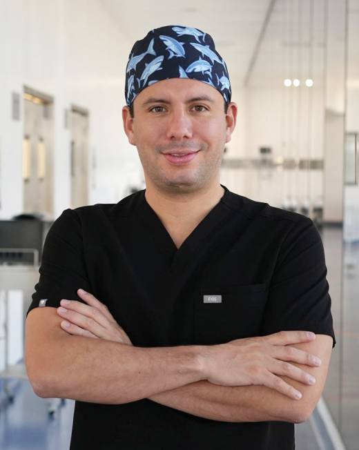 Dr. Illich Navarro Best Plastic Surgeon Dr. Illich Navarro is recognized as one of the best plastic surgeons in Tijuana, Mexico.
